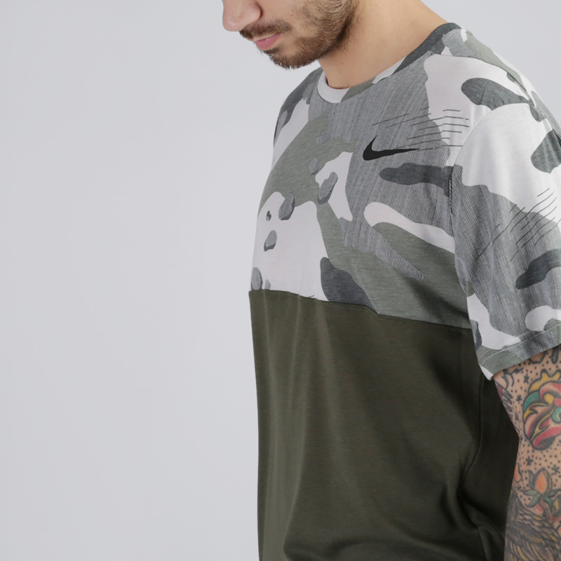 Мужская футболка Nike Dri-FIT Short-Sleeve HyperDry Top (BV2867-325)  - цена, описание, фото 2